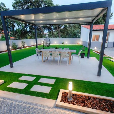 Modern Apartment With Garden Фатима Экстерьер фото